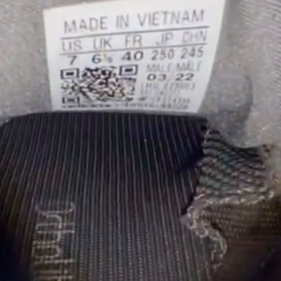 Yeezy 500 Granite - Picture 3 of 3